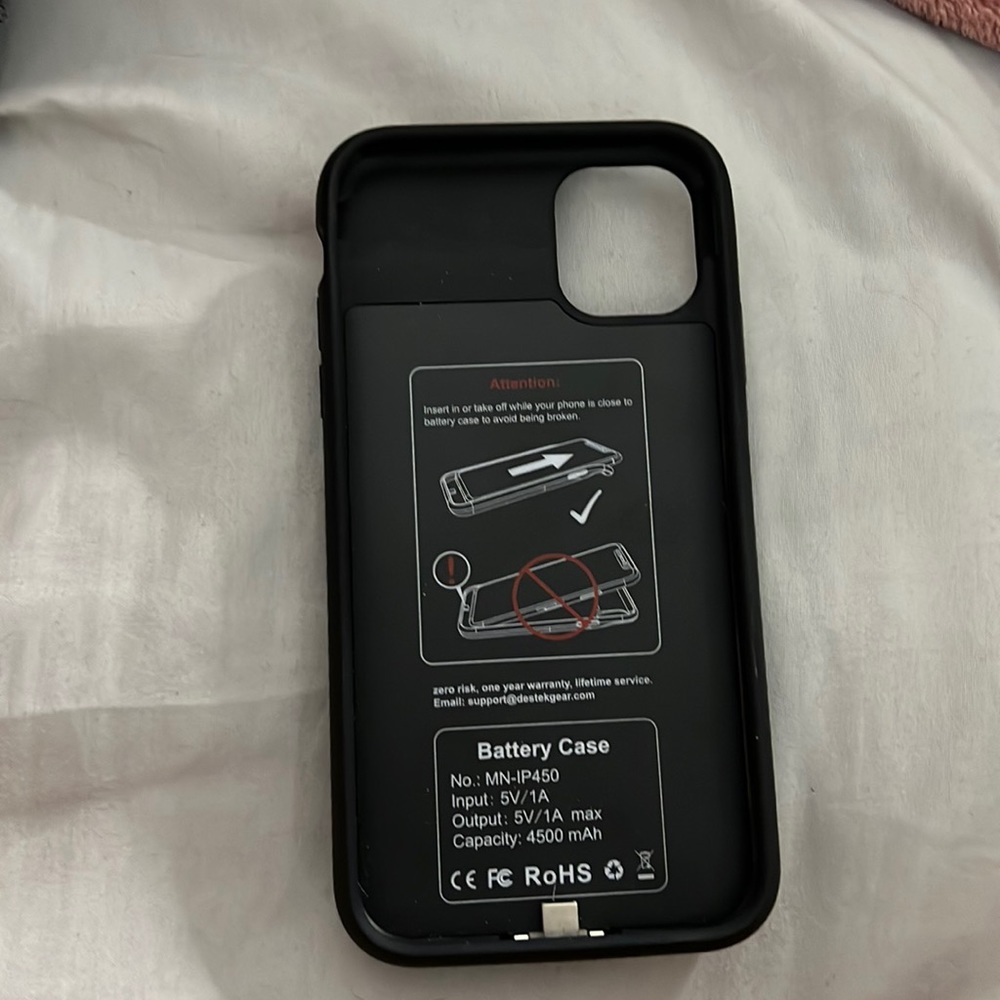 iPhone 11 Battery Charging Case